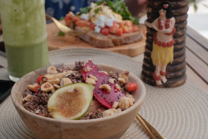Tiki Healthy Food Cave food