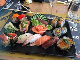 Sushi'n Paradise